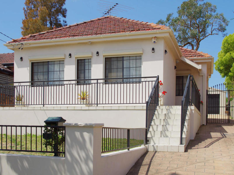 7 Mount Lewis Avenue, Punchbowl, NSW 2196