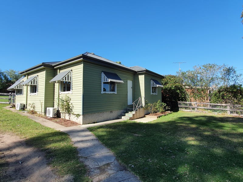 866 Montpelier Drive, The Oaks, NSW 2570