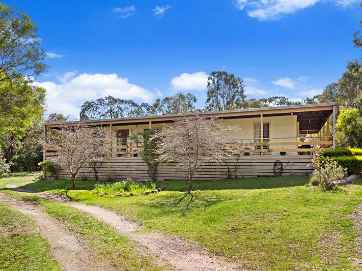 13 Station Street, Pyalong, VIC 3521