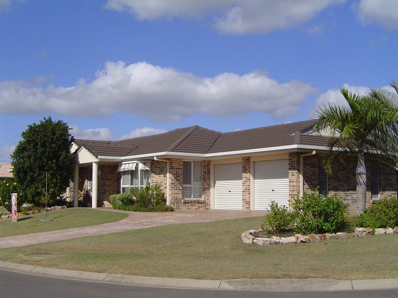 911 King Henry Court, Torquay, QLD 4655