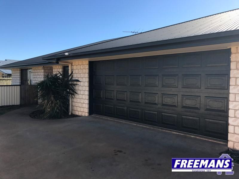 2/11 Tessmanns Road, Kingaroy, QLD 4610