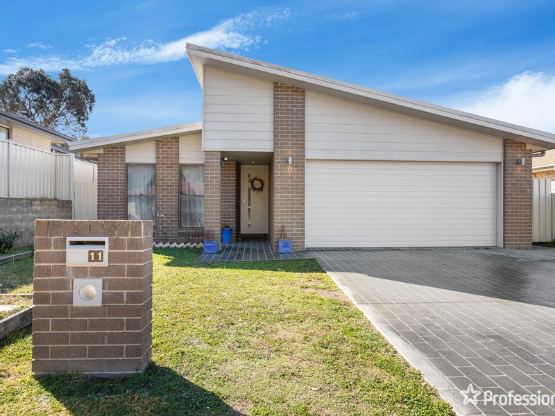 11 Earle Page Drive, Armidale, NSW 2350 House for Sale