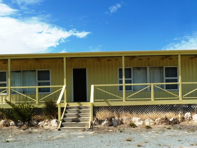 18 Sixth Street, Elliston, SA 5670 Property Details