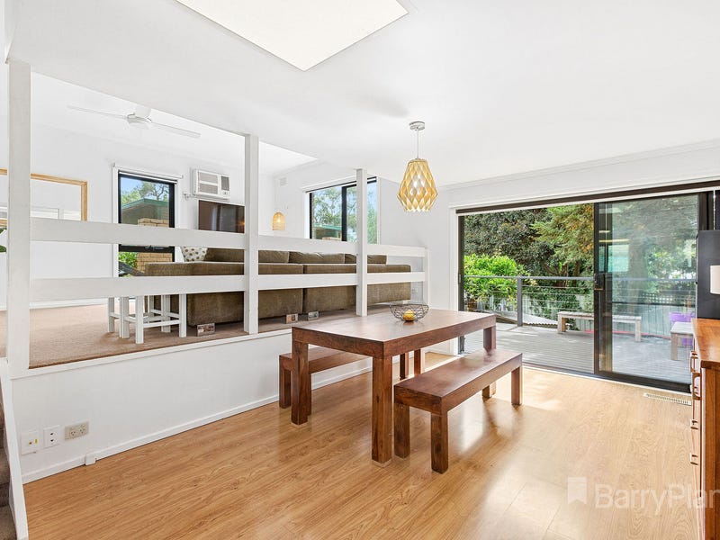 77 Golf Links Road, Frankston, Vic 3199 Property Details