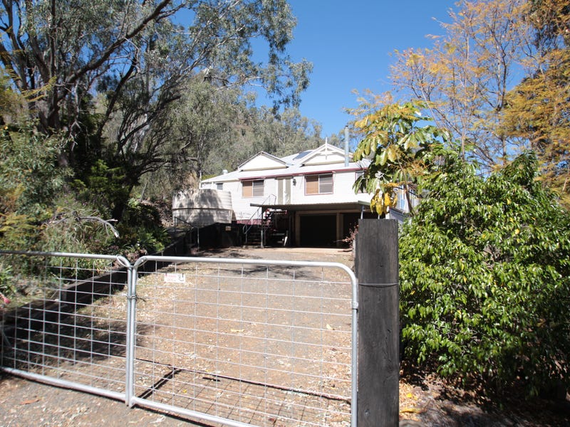 13 Rowland Court, Gowrie Mountain, QLD 4350