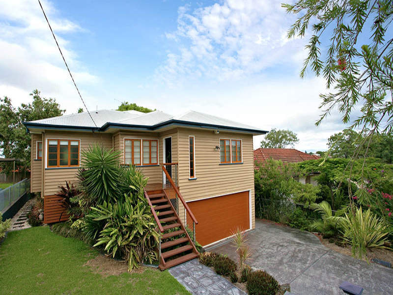 12 Iris Street, Holland Park West, QLD 4121 12 Iris Street, Holland Park West, QLD 4121
