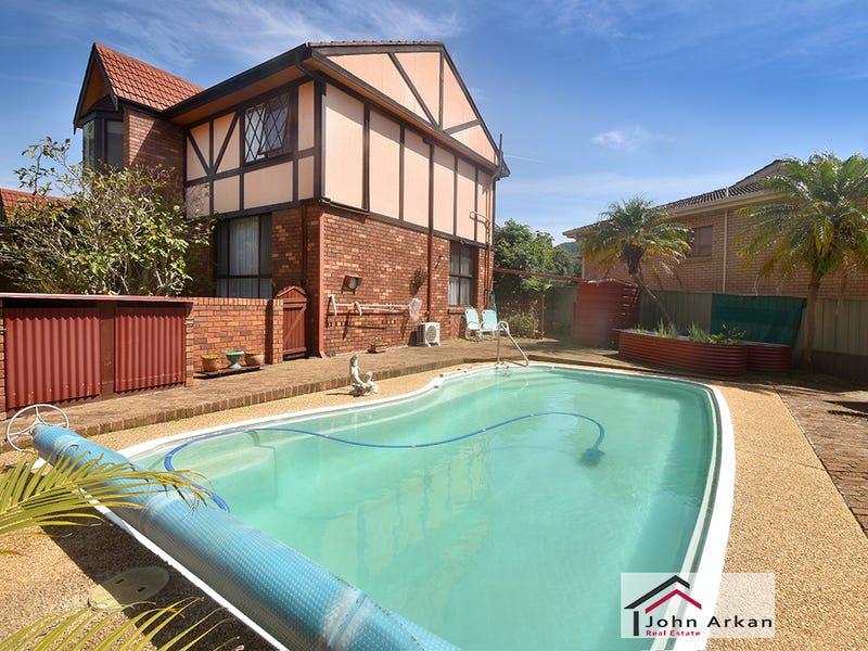 6 Finch Cres, Coffs Harbour, NSW 2450