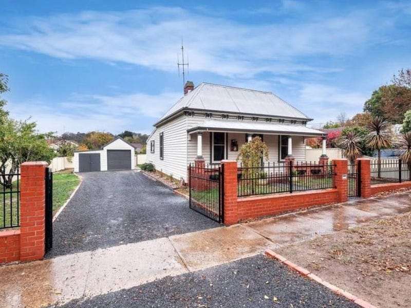 54 Napier Street, Creswick, VIC 3363