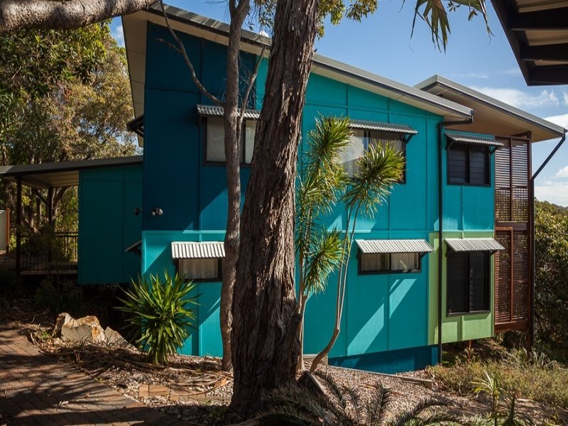 15 Gindarra St Point Lookout Qld 4183 Property Details