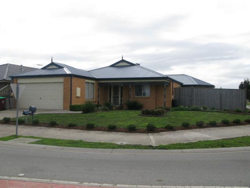 112 Moondarra Drive, Berwick, Vic 3806 Property Details