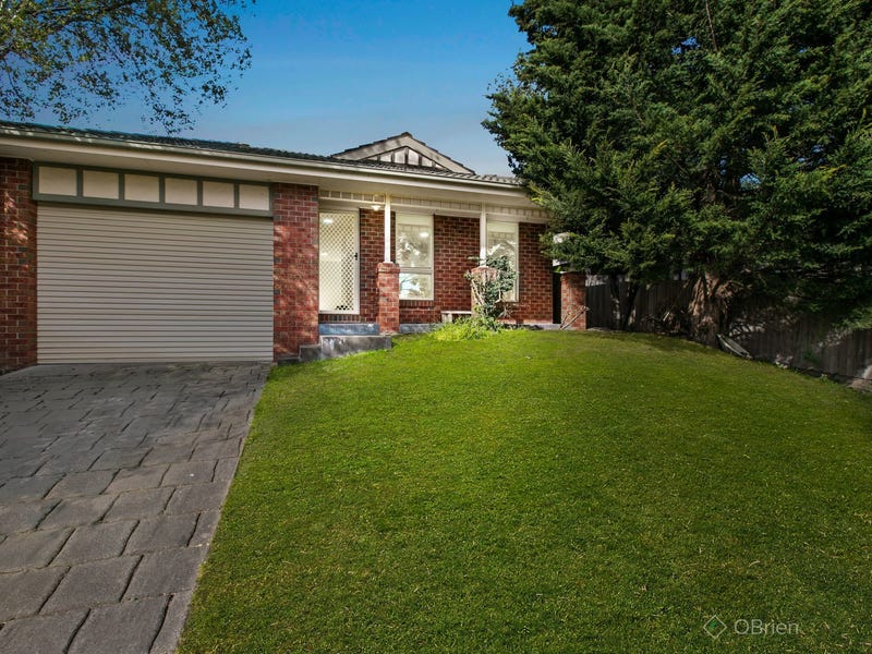 22 Allunga Parade, Berwick, VIC 3806