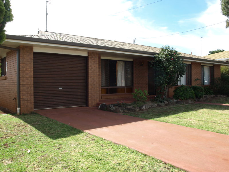 35 Kingsford Smith Drive, Wilsonton, Qld 4350