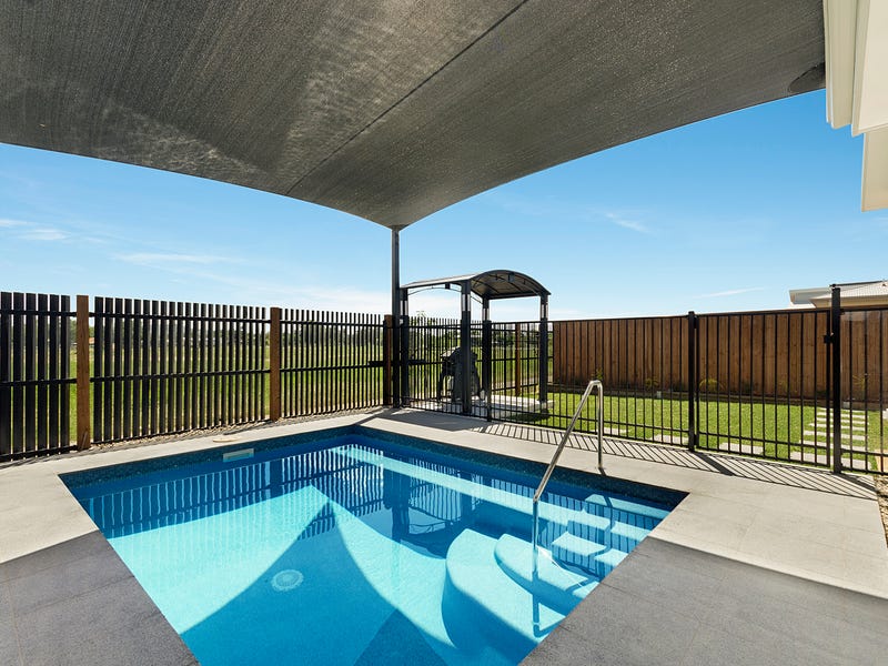 15 Barnfield Street, Mount Low, QLD 4818