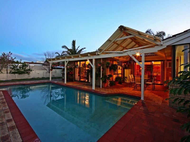 13 Marcus Avenue, Booragoon, WA 6154 Property Details