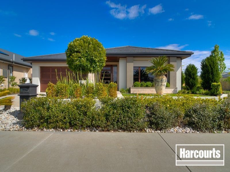 5 Sandarra Boulevard, Sandhurst, Vic 3977 Property Details