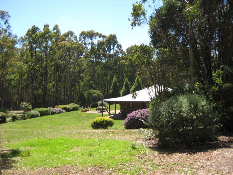 30 Glendevon Drive, Woodend, VIC 3442