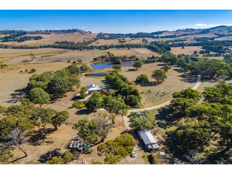 44 Aroona Road, Lancefield, Vic 3435 Property Details