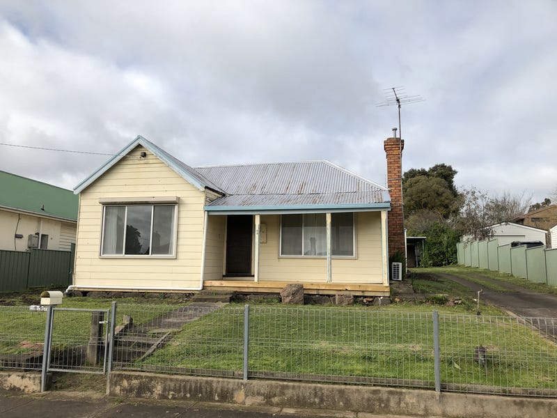 32 Clarke Street Hamilton Vic 3300 Realestate Com Au