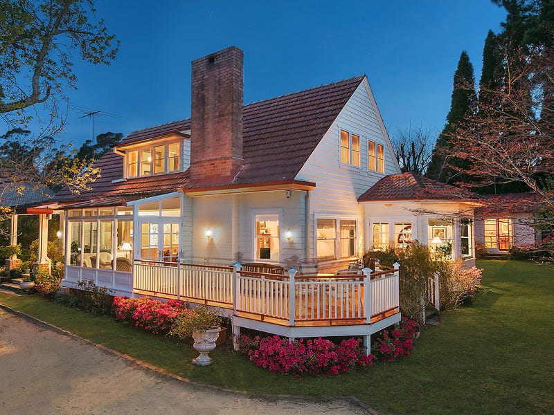 80 Waratah Road, Wentworth Falls, NSW 2782