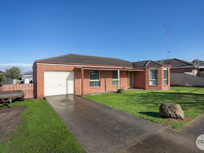 721 Latrobe Street, Redan, Vic 3350 House for Rent