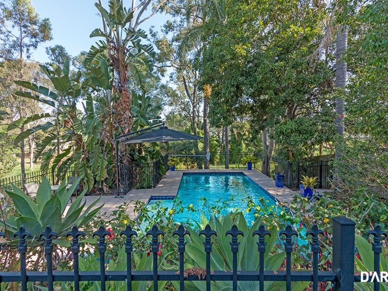 33 Dorrington Drive, Ashgrove, Qld 4060 Property Details