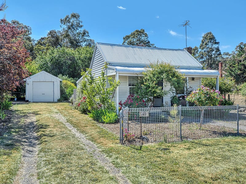 21 Olinda Street, Beaufort, Vic 3373 Property Details