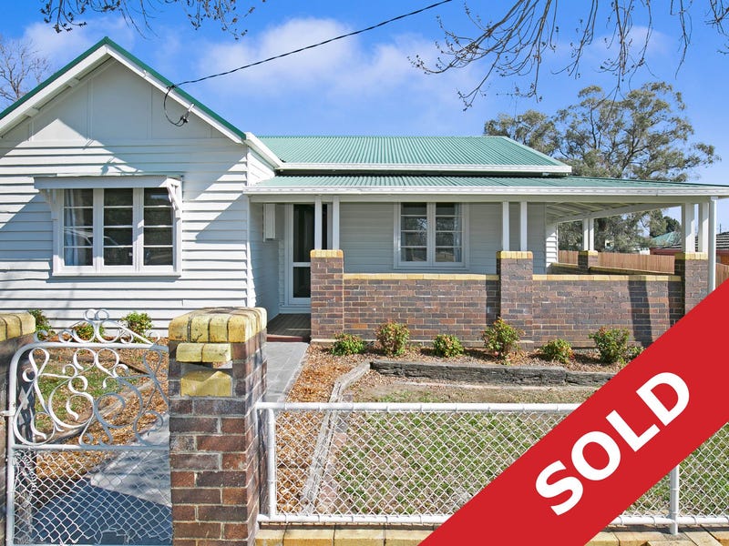 144 Taylor Street, Armidale, NSW 2350 Property Details