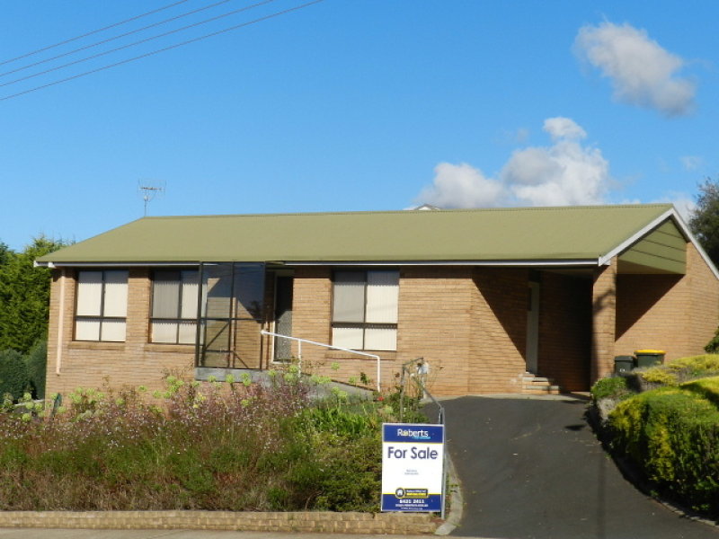 1/117 West Park Grove, Burnie, Tas 7320 Property Details