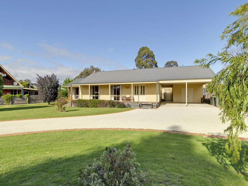 3335 Victoria Street, Toongabbie, VIC 3856