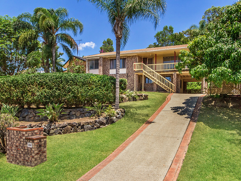 27 Renfrew Drive, Highland Park, QLD 4211