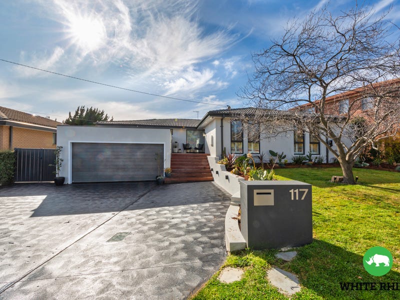 117 Munro Road, Queanbeyan, NSW 2620 House for Sale