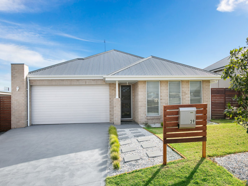 39 Woolgunyah Parkway, Flinders, NSW 2529 Property Details