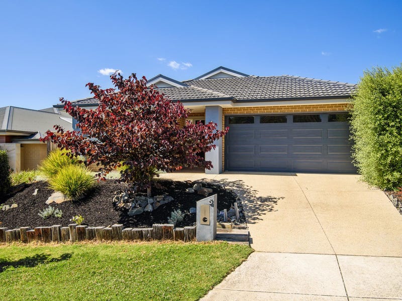 5 Beatty Avenue, Croydon, Vic 3136