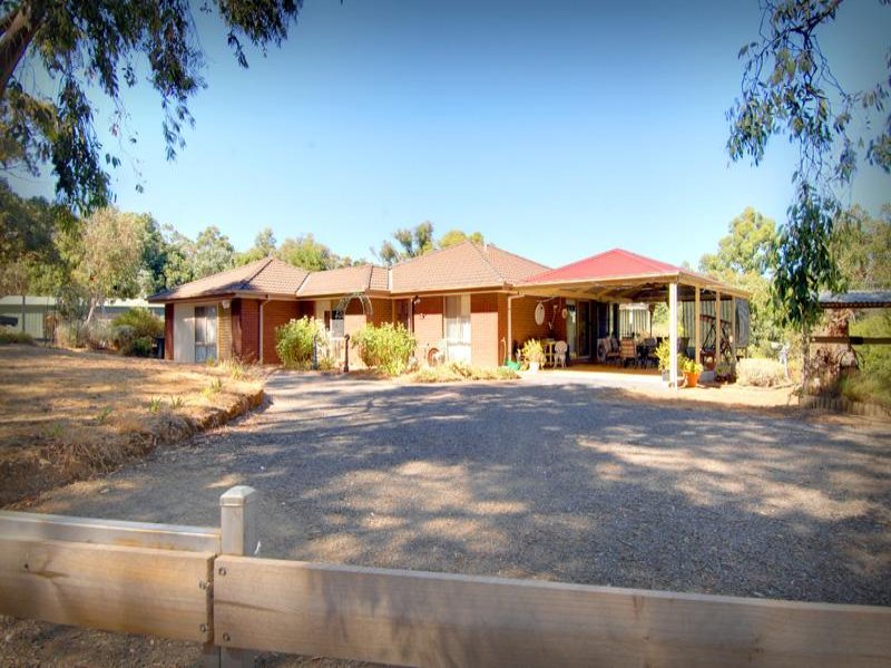 31 Graham Road, Broomfield, VIC 3364