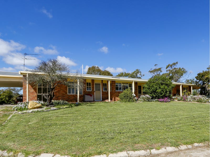 2697 Rosedalelongford Road, Longford, VIC 3851