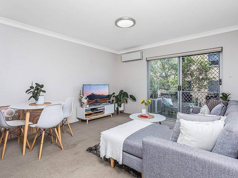 Sold Property Prices & Auction Results in Clayfield, QLD 4011 (+1