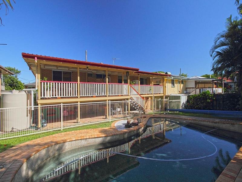 43 Dirkala Street, Mansfield, Qld 4122 Property Details