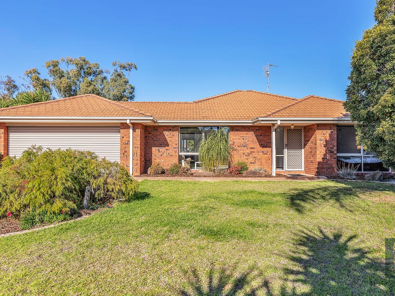 13 Kooyong Court, Echuca, Vic 3564 House for Sale