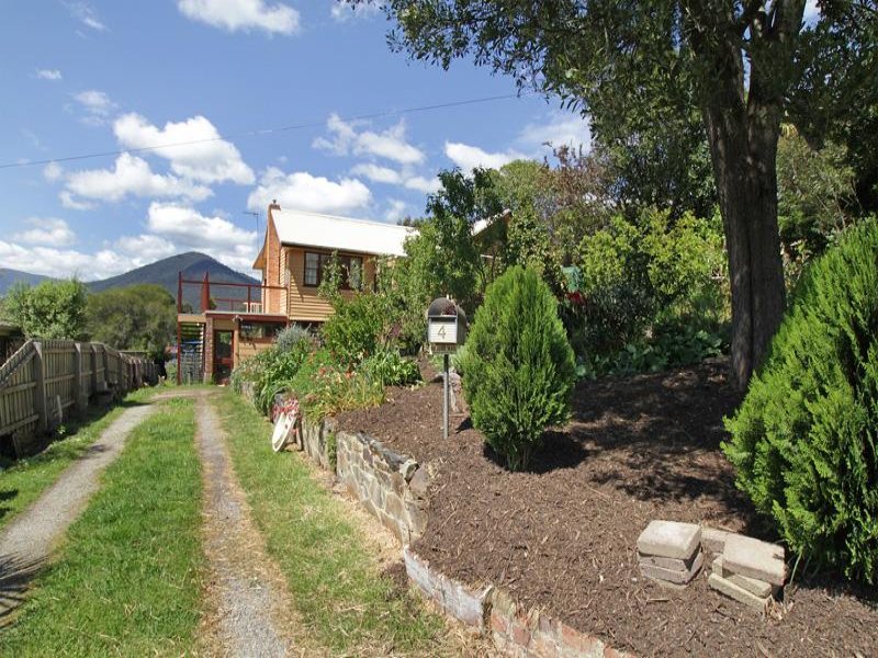4 Stephens Road, Healesville, Vic 3777 Property Details