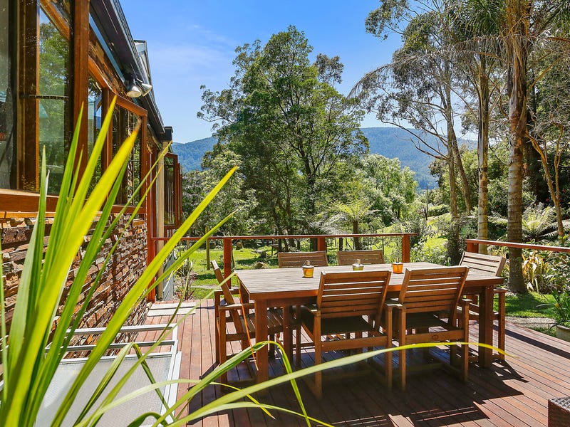 1 Old Warburton Road, Warburton, Vic 3799 Property Details