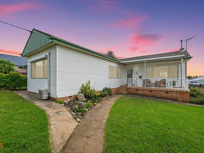 25 Riddell Street, Molong, NSW 2866 House for Sale