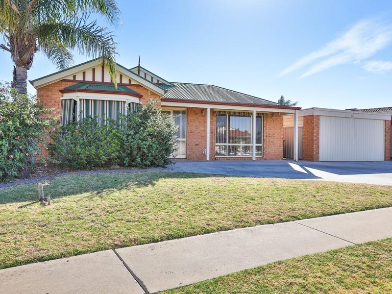 27 Matthew Flinders Drive, Mildura, VIC 3500