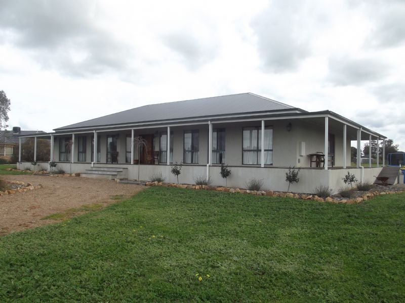 1 Hillview Drive, Yarrawonga, VIC 3730