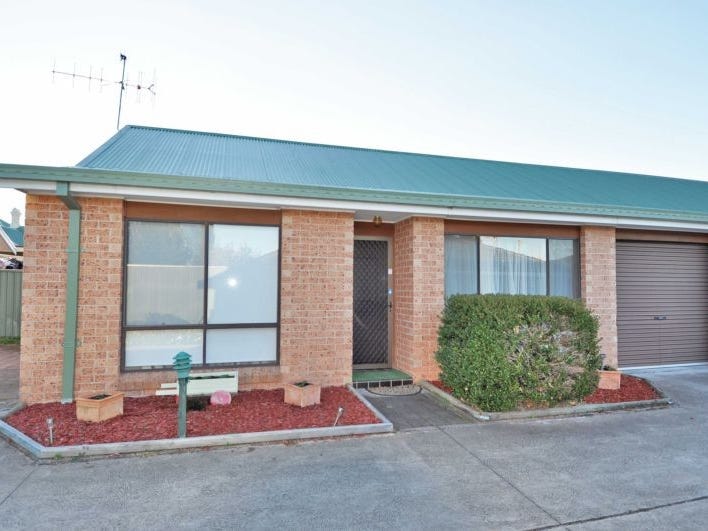 3 112 Piper Street Bathurst NSW 2795 Property Details