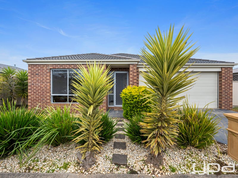 21 Chifley Drive, Vic 3356 House for Sale