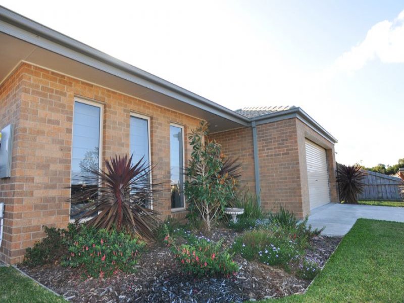 65 Meanderri Drv, Inverloch, Vic 3996 Property Details