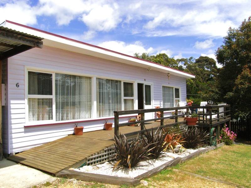 6 Bridge Street, Sisters Beach, TAS 7321