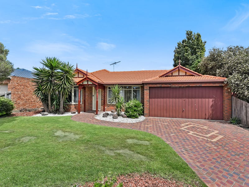 17 Baringa Park Drive, Narre Warren South, VIC 3805 - realestate.com.au