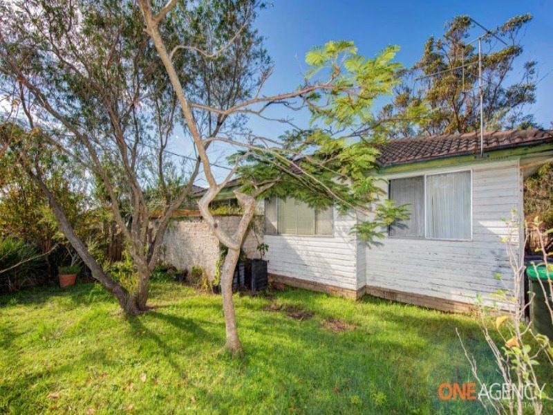 107 Park Avenue, Caves Beach, NSW 2281