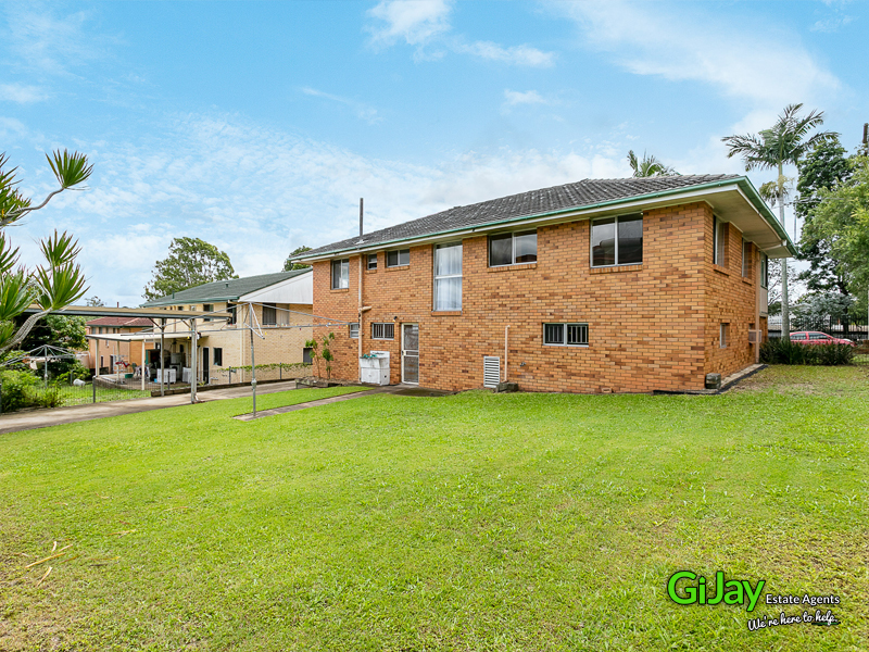 10 Blackwattle Street, MacGregor, Qld 4109 Property Details